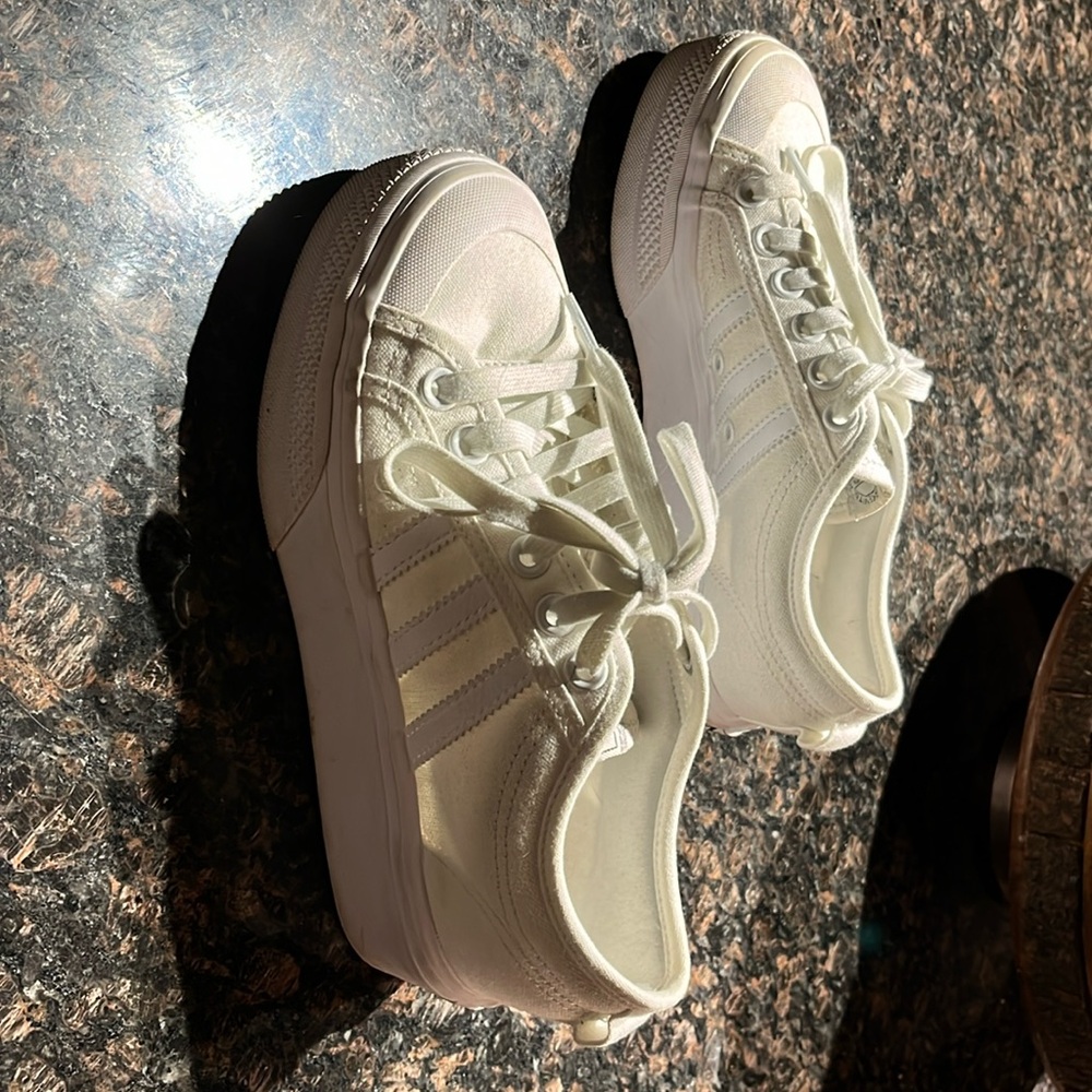Adidas Nizza platform